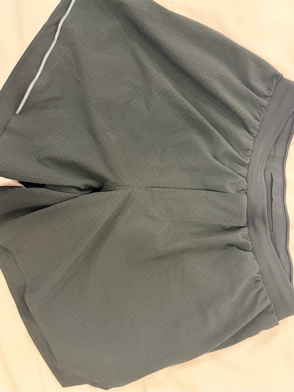 lululemon athletica Men’s Athletic Shorts in Dark Gray with Reflective Trim